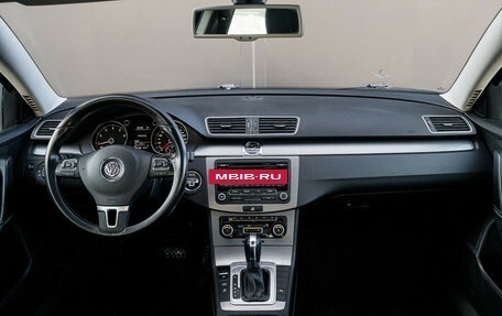 Volkswagen Passat B7, 2011 год, 890 000 рублей, 14 фотография