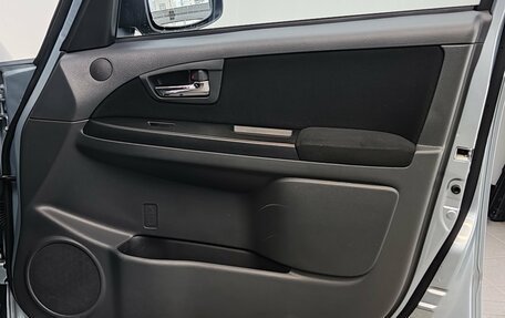 Suzuki SX4 II рестайлинг, 2010 год, 1 100 000 рублей, 28 фотография