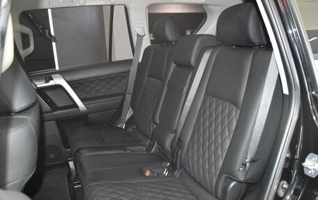 Toyota Land Cruiser Prado 150 рестайлинг 2, 2021 год, 7 599 000 рублей, 9 фотография