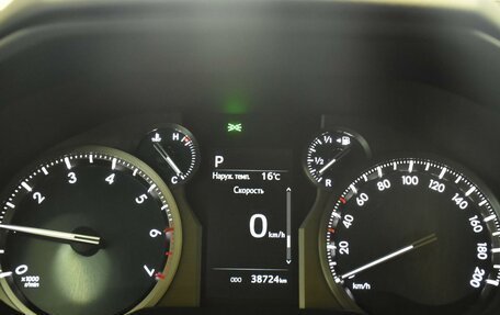 Toyota Land Cruiser Prado 150 рестайлинг 2, 2021 год, 7 599 000 рублей, 13 фотография