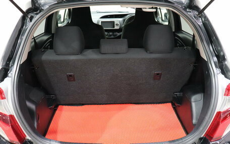 Toyota Vitz, 2015 год, 670 000 рублей, 10 фотография