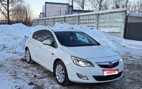 Opel Astra J, 2010 год, 720 000 рублей, 2 фотография