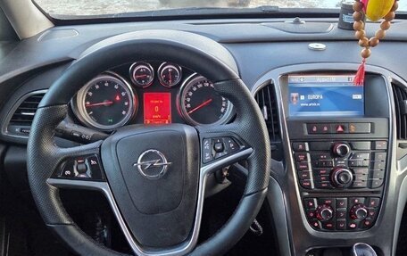 Opel Astra J, 2010 год, 720 000 рублей, 7 фотография