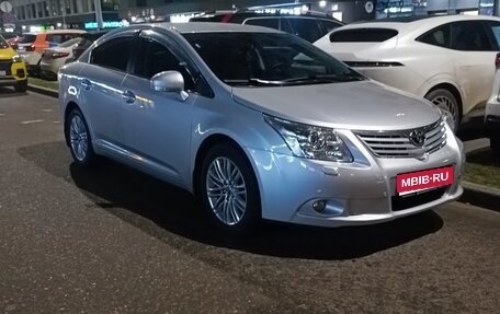 Toyota Avensis III рестайлинг, 2011 год, 1 850 000 рублей, 1 фотография