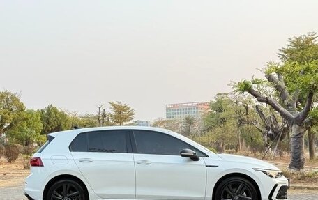 Volkswagen Golf VIII, 2022 год, 1 780 007 рублей, 6 фотография