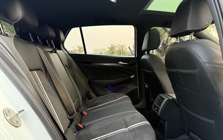 Volkswagen Golf VIII, 2022 год, 1 780 007 рублей, 18 фотография