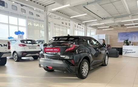 Toyota C-HR I рестайлинг, 2018 год, 2 129 000 рублей, 6 фотография