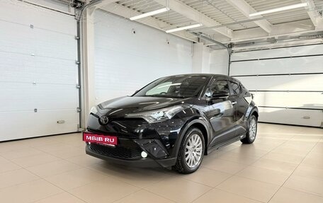 Toyota C-HR I рестайлинг, 2018 год, 2 129 000 рублей, 2 фотография