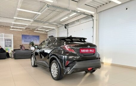 Toyota C-HR I рестайлинг, 2018 год, 2 129 000 рублей, 4 фотография