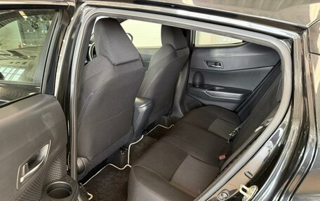 Toyota C-HR I рестайлинг, 2018 год, 2 129 000 рублей, 17 фотография