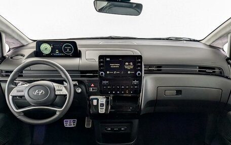 Hyundai Staria, 2024 год, 9 327 000 рублей, 10 фотография