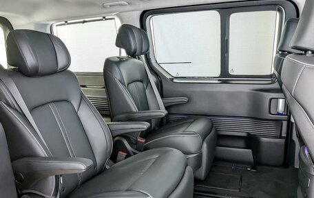 Hyundai Staria, 2024 год, 9 327 000 рублей, 12 фотография