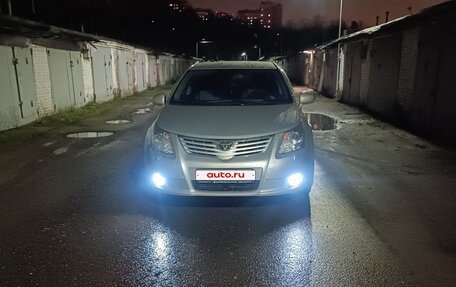 Toyota Avensis III рестайлинг, 2011 год, 1 850 000 рублей, 2 фотография