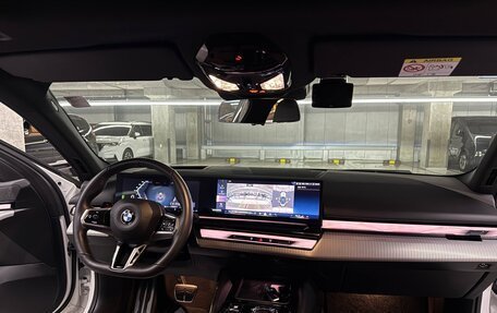 BMW 5 серия, 2024 год, 7 749 000 рублей, 11 фотография