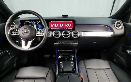 Mercedes-Benz GLB, 2022 год, 4 100 000 рублей, 7 фотография