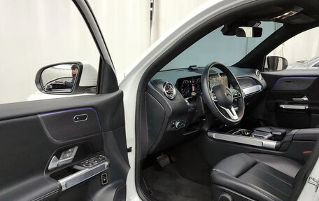 Mercedes-Benz GLB, 2022 год, 4 100 000 рублей, 9 фотография