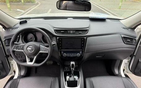 Nissan X-Trail, 2023 год, 2 000 000 рублей, 7 фотография