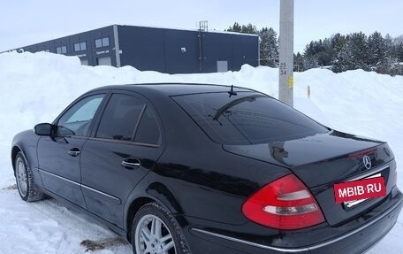 Mercedes-Benz E-Класс, 2005 год, 897 000 рублей, 5 фотография