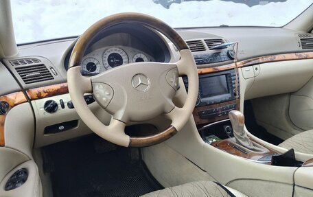 Mercedes-Benz E-Класс, 2005 год, 897 000 рублей, 12 фотография