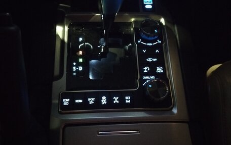 Toyota Land Cruiser 200, 2013 год, 3 390 000 рублей, 8 фотография