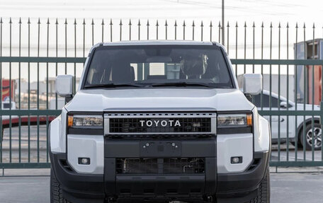 Toyota Land Cruiser Prado, 2026 год, 9 400 000 рублей, 2 фотография