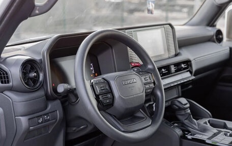 Toyota Land Cruiser Prado, 2026 год, 9 400 000 рублей, 15 фотография