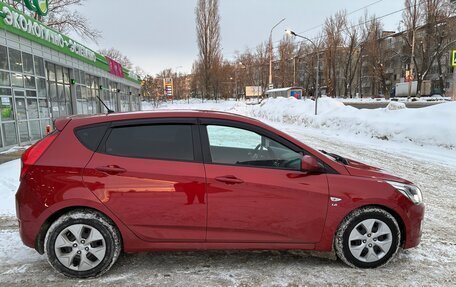 Hyundai Solaris II рестайлинг, 2014 год, 825 000 рублей, 4 фотография