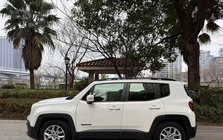 Jeep Renegade I рестайлинг, 2018 год, 1 400 000 рублей, 4 фотография