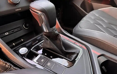 Volkswagen Tiguan II, 2023 год, 2 130 000 рублей, 13 фотография