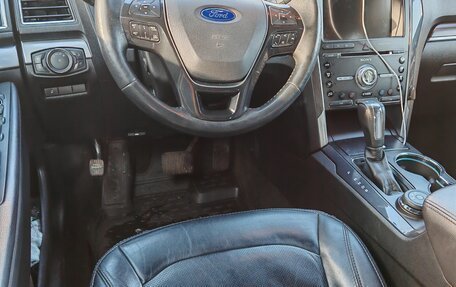 Ford Explorer VI, 2017 год, 2 450 000 рублей, 10 фотография