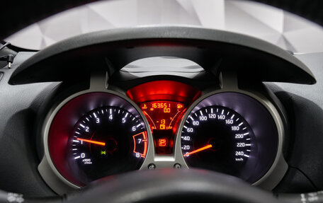 Nissan Juke II, 2012 год, 988 000 рублей, 11 фотография