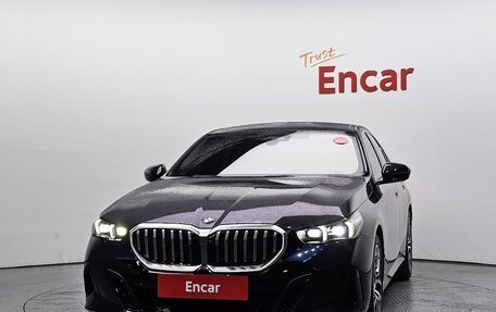 BMW 5 серия, 2025 год, 6 350 001 рублей, 2 фотография