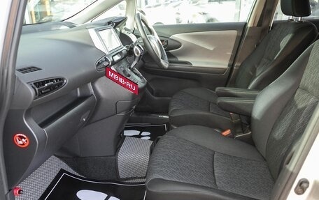 Toyota Wish II, 2010 год, 1 278 000 рублей, 18 фотография