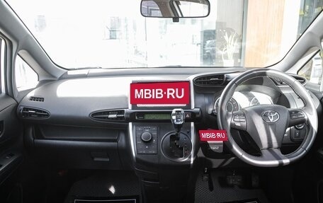 Toyota Wish II, 2010 год, 1 278 000 рублей, 12 фотография