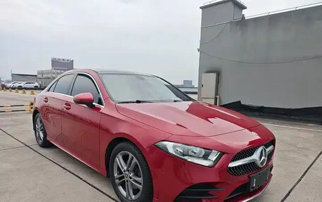 Mercedes-Benz A-Класс, 2021 год, 1 960 000 рублей, 1 фотография