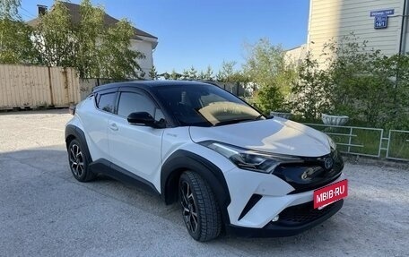 Toyota C-HR I рестайлинг, 2018 год, 2 000 000 рублей, 4 фотография