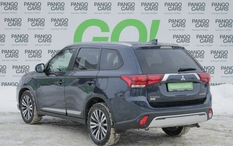 Mitsubishi Outlander III рестайлинг 3, 2019 год, 2 649 000 рублей, 7 фотография