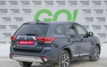 Mitsubishi Outlander III рестайлинг 3, 2019 год, 2 649 000 рублей, 5 фотография