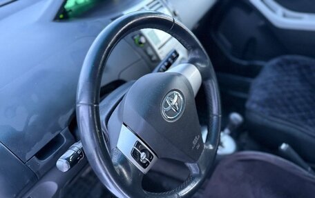 Toyota Yaris III рестайлинг, 2007 год, 395 000 рублей, 11 фотография