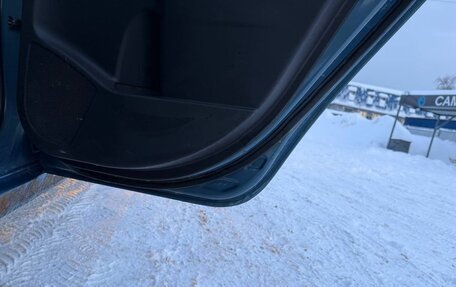 Toyota Yaris III рестайлинг, 2007 год, 395 000 рублей, 22 фотография