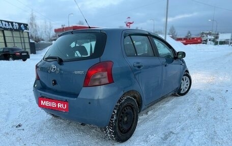 Toyota Yaris III рестайлинг, 2007 год, 395 000 рублей, 5 фотография