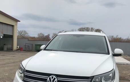 Volkswagen Tiguan I, 2011 год, 1 190 000 рублей, 2 фотография