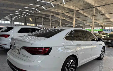 Volkswagen Lavida, 2022 год, 1 830 000 рублей, 4 фотография