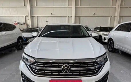 Volkswagen Lavida, 2022 год, 1 830 000 рублей, 2 фотография