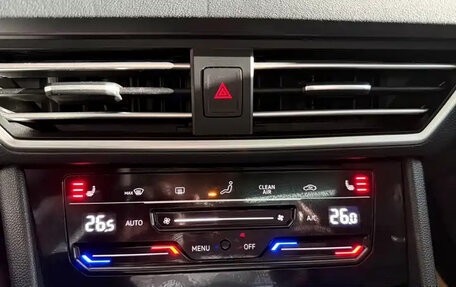 Volkswagen Lavida, 2022 год, 1 830 000 рублей, 14 фотография