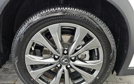 Lexus UX I, 2024 год, 4 940 555 рублей, 19 фотография