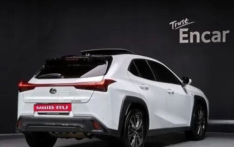 Lexus UX I, 2024 год, 4 940 555 рублей, 3 фотография