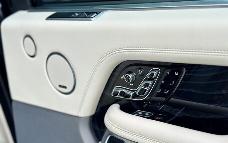 Land Rover Range Rover IV рестайлинг, 2020 год, 8 000 000 рублей, 5 фотография