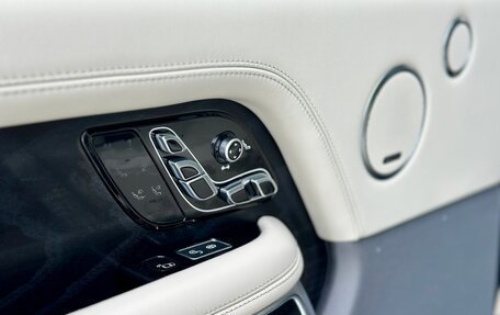 Land Rover Range Rover IV рестайлинг, 2020 год, 8 000 000 рублей, 20 фотография