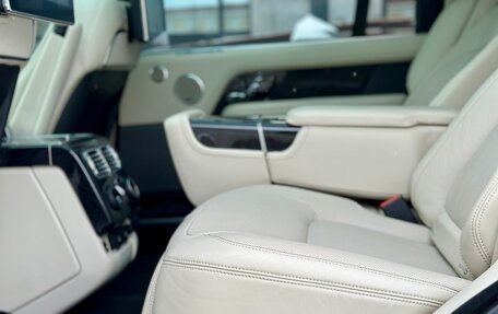 Land Rover Range Rover IV рестайлинг, 2020 год, 8 000 000 рублей, 19 фотография